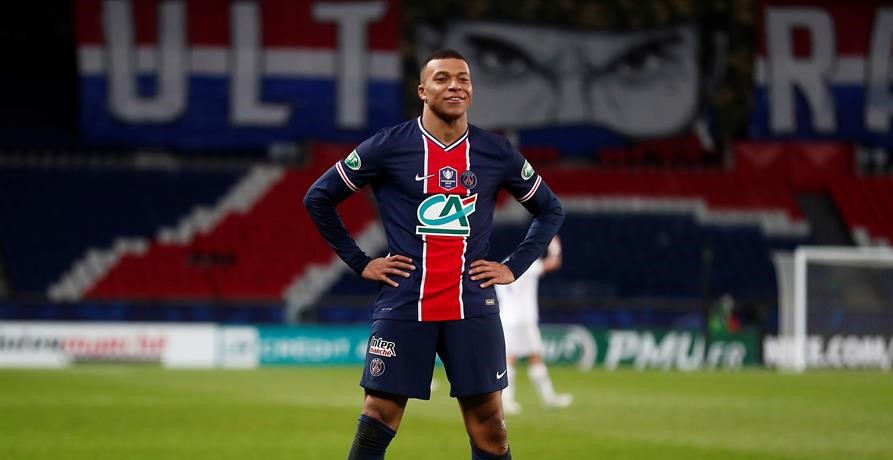 Kylian Mbappe anotó un golazo en triunfo de PSG sobre Lille en la Copa de Francia