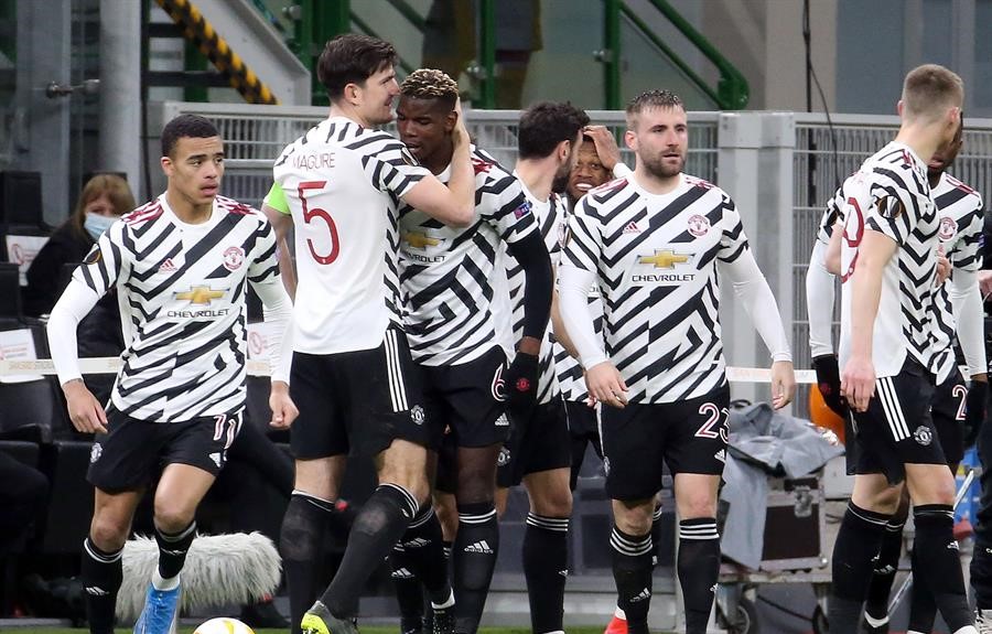 Manchester United tumbó de visita a AC Milan y accedió a cuartos en la Europa League