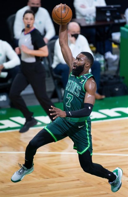 Sacramento Kings derribó a Boston Celtics gracias a un inspirado DeAaron Fox