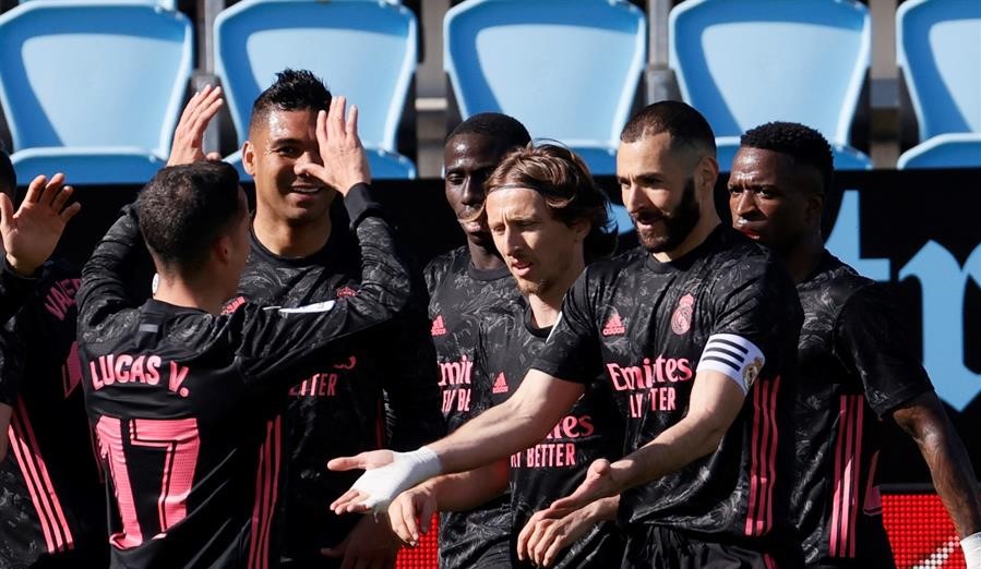 Real Madrid sigue en la pelea por el liderato en España tras batir a Celta de Vigo