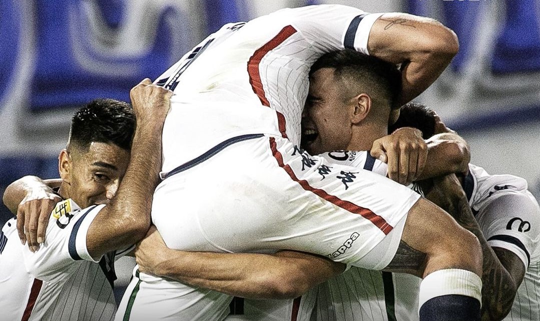 Vélez de Pablo Galdames derrotó a Independiente y quedó líder absoluto en Argentina