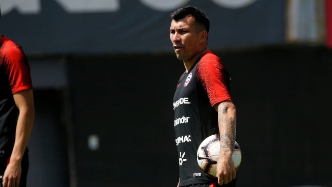 Gary Medel y la primera práctica con Lasarte: Fue un entrenamiento duro y de ideas claras