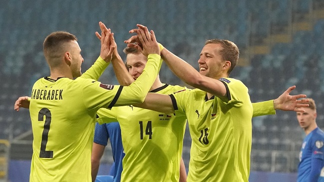 República Checa aplastó a Estonia en las Clasificatorias europeas