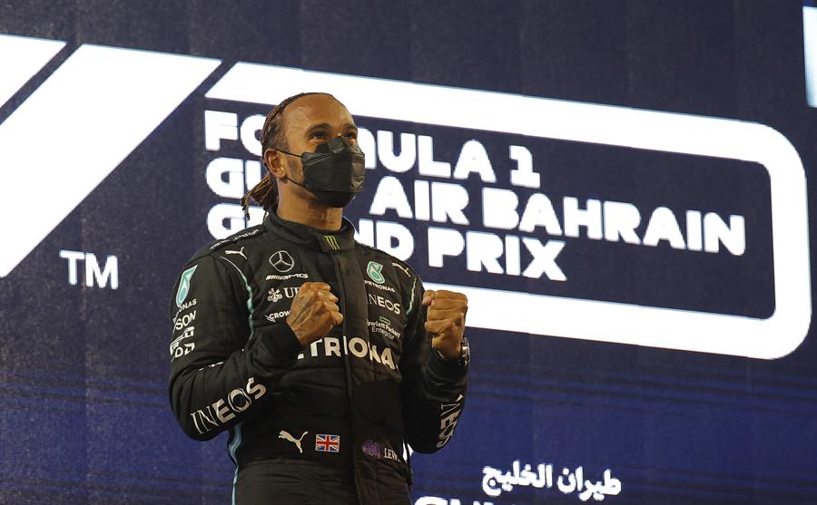 Hamilton elogió a Verstappen: Max nos pondrá al límite