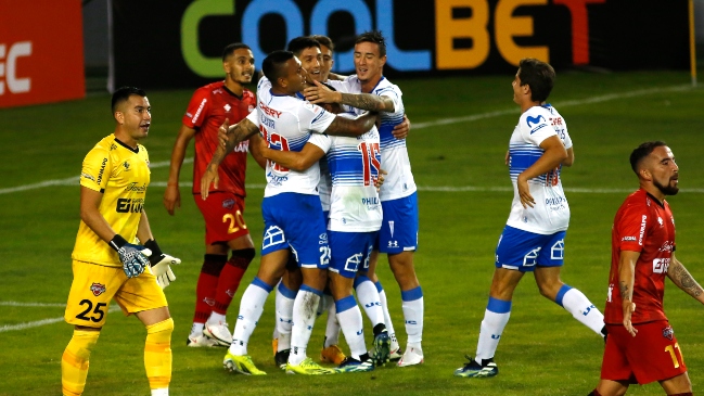 ¿Le pegó en la mano? El autogol que le dio el triunfo a la UC ante Ñublense