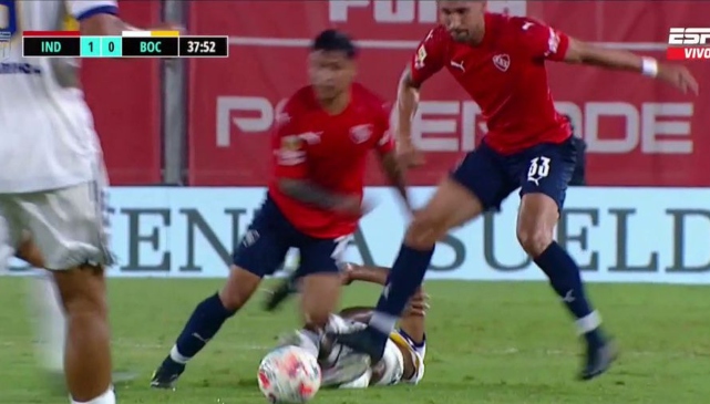 Insaurralde tras doble pisotón a jugador de Boca: No fue con mala intención