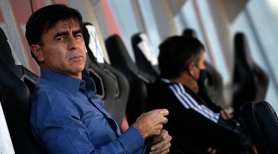 Tensión en Colo Colo: Relación entre Quinteros y Mayne-Nicholls se quebró por tema refuerzos