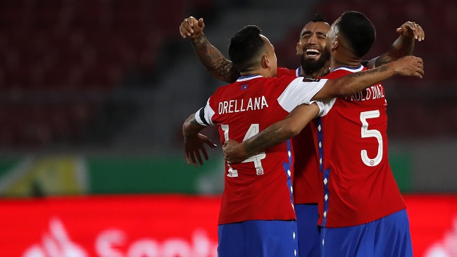 Conmebol eligió golazo de Arturo Vidal como el mejor de las primeras cuatro fechas en las Clasificatorias