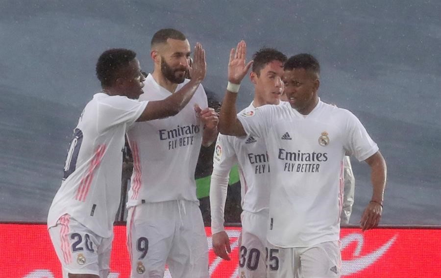 Real Madrid venció a Eibar y le metió presión a Atlético en la liga española