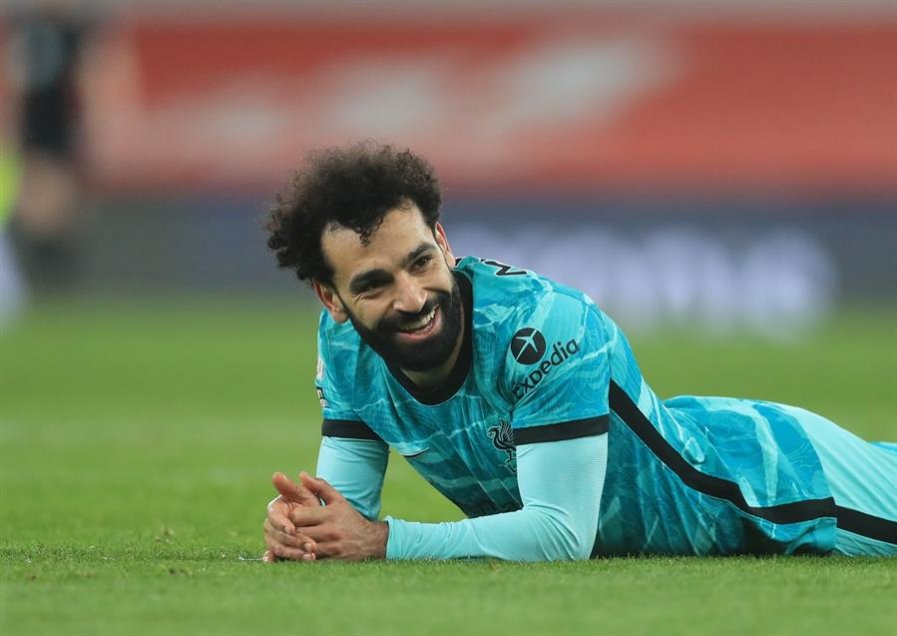 Liverpool mejoró sensaciones en la Premier al vencer a Arsenal en Londres