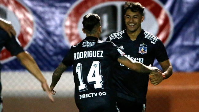 Colo Colo dio muestras de mejoría y consiguió su primer triunfo en el Campeonato ante Cobresal