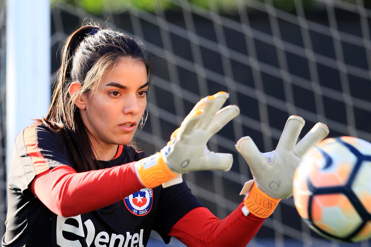 Natalia Campos destacó el nivel de las arqueras de La Roja: Refleja el profesionalismo de nuestro trabajo
