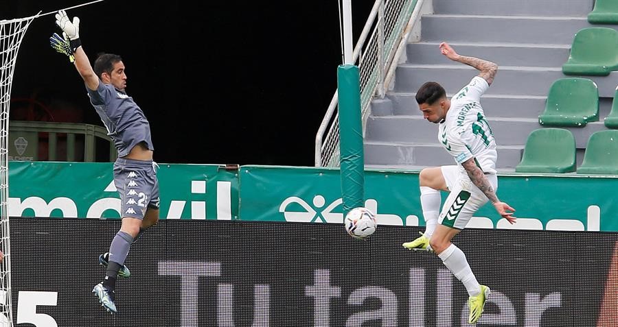 Real Betis de Bravo y Pellegrini empató con Elche y no pudo acercarse a puestos de Champions