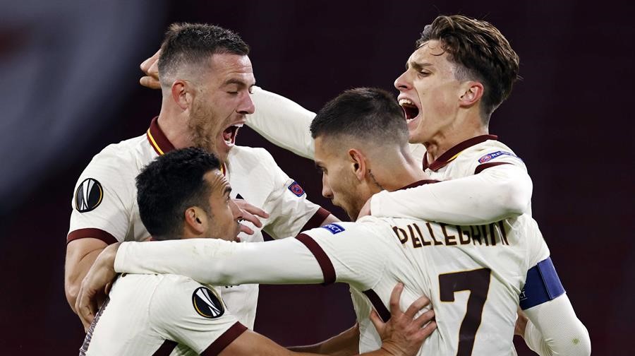 Europa League: Roma sorprendió con triunfo ante Ajax en Amsterdam