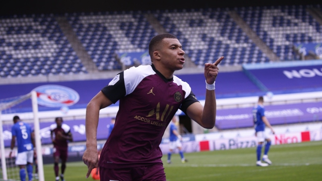 PSG goleó a Estrasburgo y se mantiene al acecho de Lille