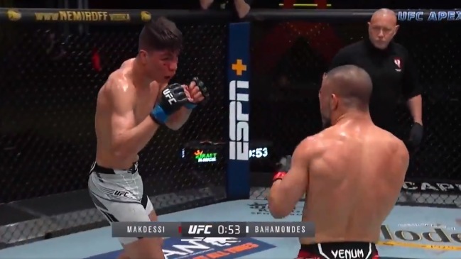 Chileno “Jaula” Bahamondes cayó en una espectacular pelea en su debut en el UFC
