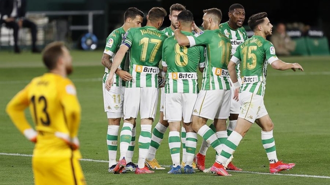 Atlético de Madrid resistió el empate ante Real Betis y mantuvo el liderato