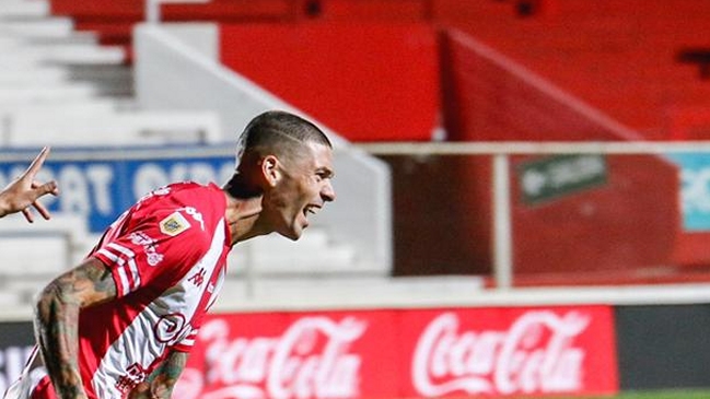 Unión de Santa Fe derrotó a Boca Juniors con gol del chileno Nicolás Peñailillo