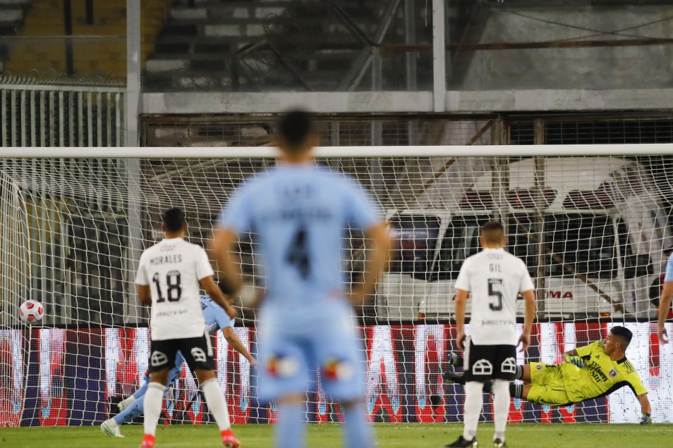 O’Higgins logró su primera victoria del torneo a costa de Colo Colo en el Monumental