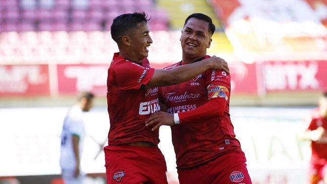 Ñublense lo dio vuelta ante Cobresal y sumó su primer triunfo en el Campeonato