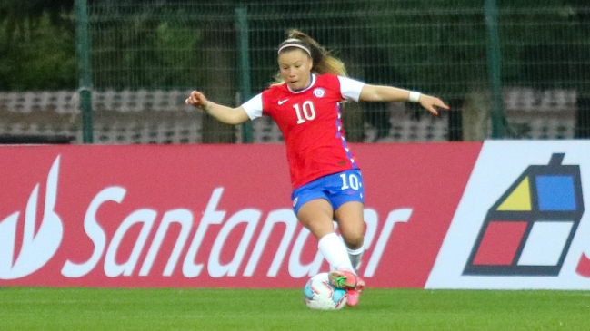 Yanara Aedo a niñas que quieren jugar fútbol: ¡Sigan, no paren, crean, sueñen, disfrútenlo!