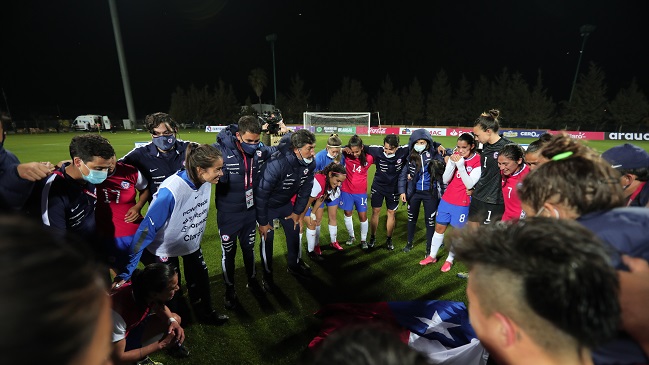 La Roja femenina llegó a Chile tras su histórica clasificación a los Juegos Olímpicos