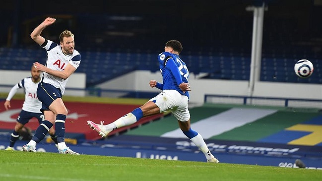 Everton y Tottenham animaron encendido empate en la Premier League