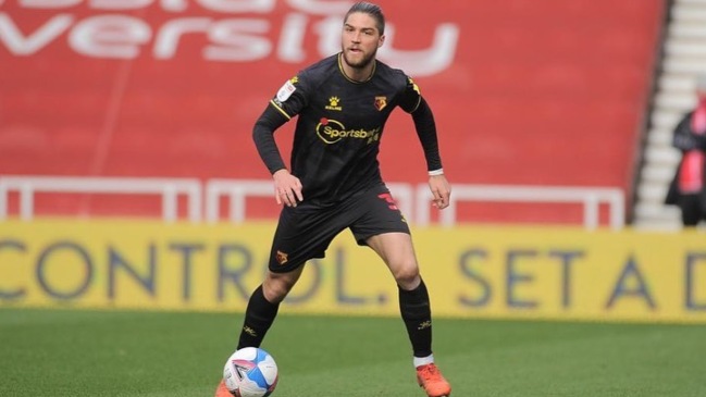Francisco Sierralta fue titular en caída de Watford en el derbi ante Luton en la Championship