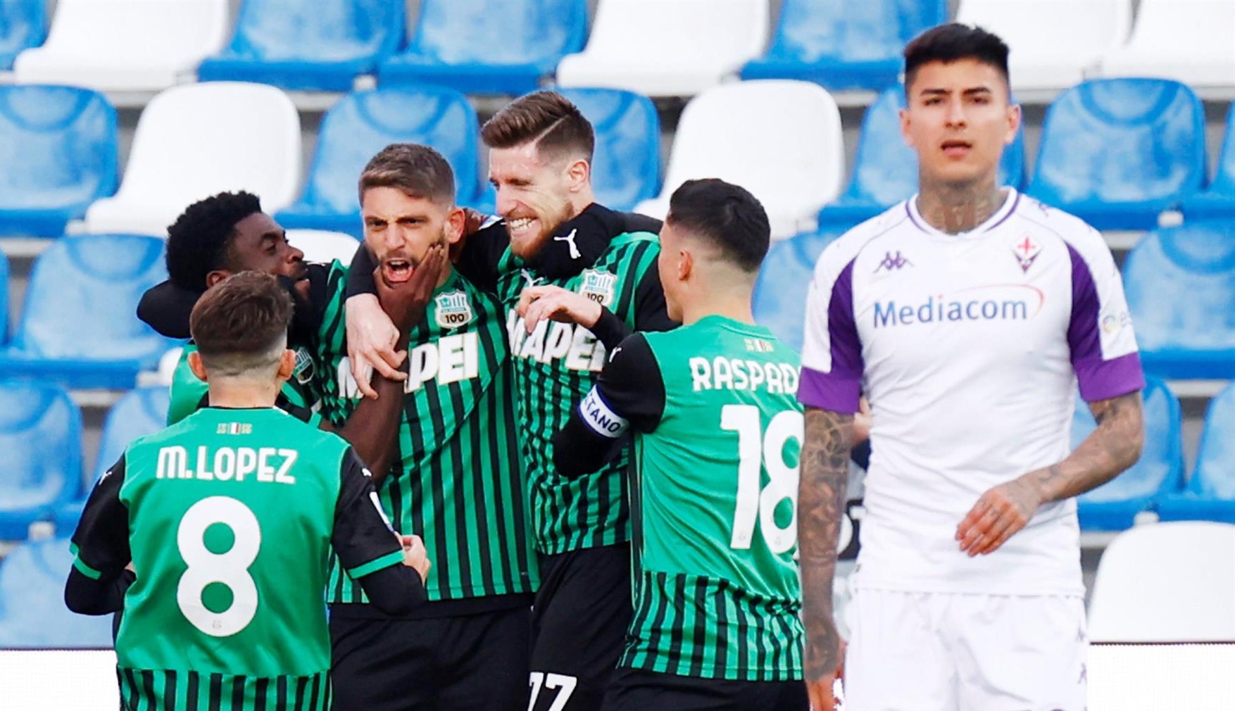 Erick Pulgar jugó en caída de Fiorentina ante Sassuolo en la Serie A