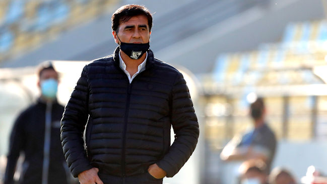Gustavo Quinteros: Llegamos bien al Superclásico y con el equipo jugando como yo quiero