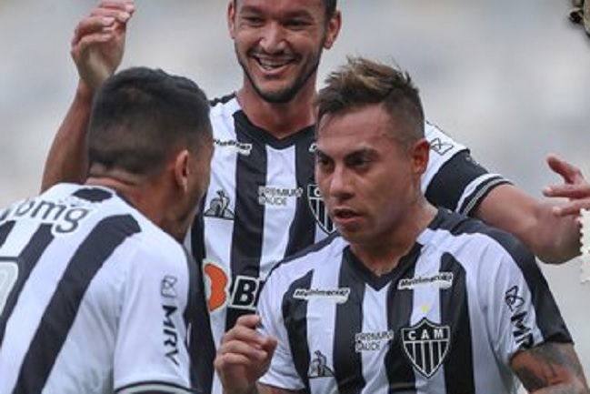 Eduardo Vargas marcó en triunfo de Atlético Mineiro sobre Boa en torneo estadual