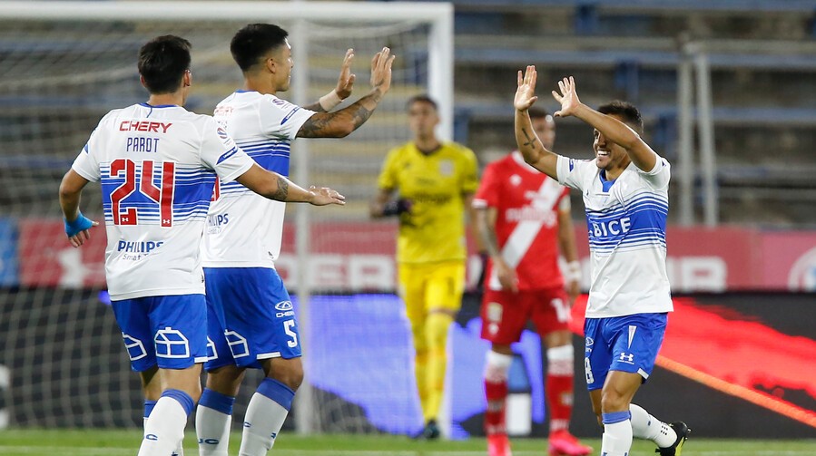 Resumen: U. Católica recuperó el liderato y Colo Colo volvió al triunfo con miras al Superclásico