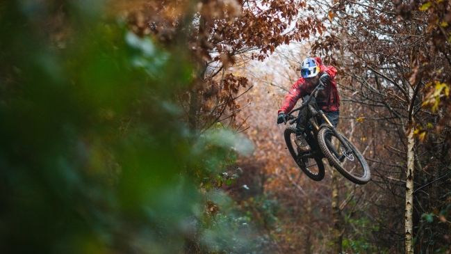 Estrella de BMX se lució con impresionantes acrobacias en mountain bike