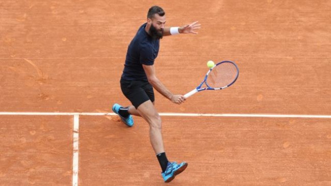 ¡Nuevo papelón! Benoit Paire volvió a escupir la cancha tras enojarse en su derrota en Barcelona