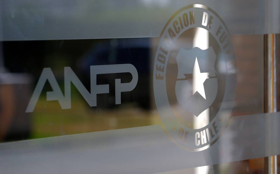 Ex presidente de la Comisión de Control de Doping de la ANFP explicó renuncia masiva