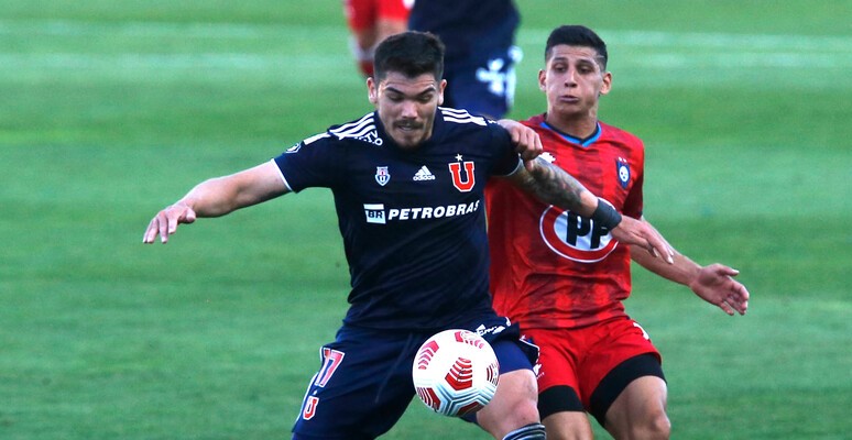Luis Casanova sufrió un desgarro y será baja en Universidad de Chile para el Superclásico