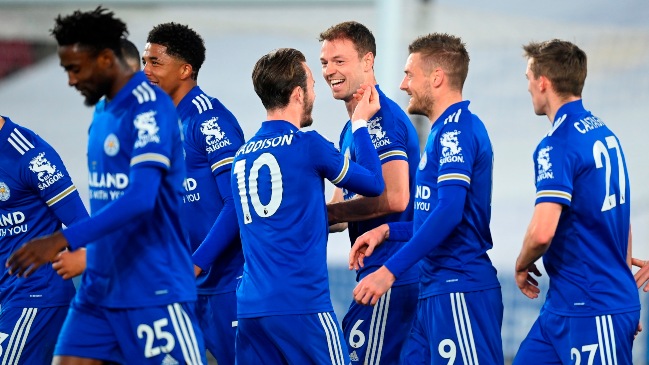 Leicester City batió con solidez a West Bromwich y siguió firme en el podio de la Premier League