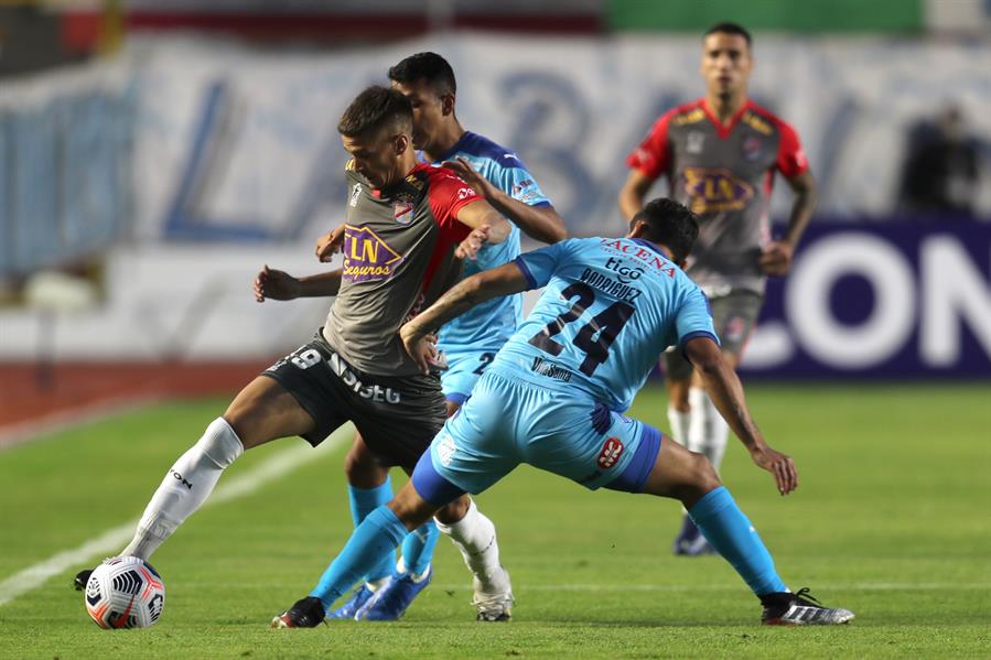 Bolívar triunfó en La Paz ante Arsenal en el arranque de la fase grupal de la Sudamericana