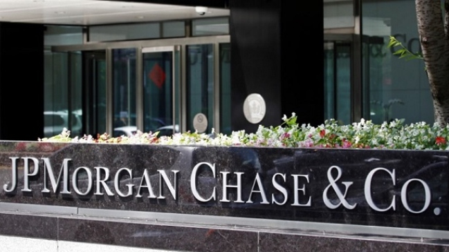 Banco JP Morgan reconoció que juzgó mal el impacto de la Superliga en el fútbol