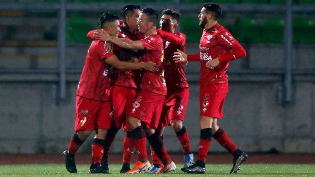 Ñublense obtuvo importante triunfo ante S. Wanderers y lo hundió en el fondo de la tabla