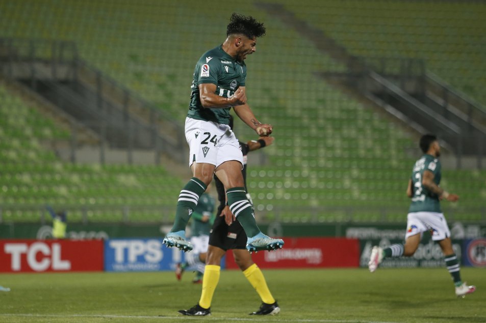 Mathias Pinto y Nicolás Guerra comandaron el valioso triunfo de Ñublense ante S. Wanderers