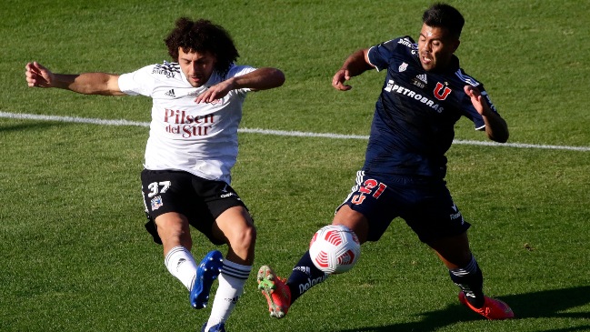 Espinoza terminó ofuscado y se fue insultando a jugadores de Colo Colo tras el Superclásico