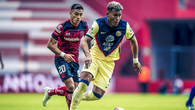 Claudio Baeza fue titular en sólida victoria de Toluca sobre América por la liga mexicana