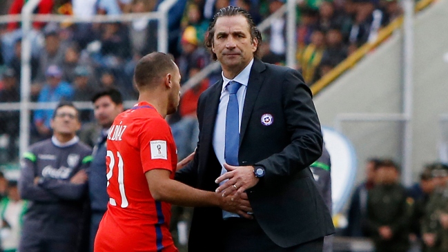 Ex ayudante de la Roja: Pizzi sacó a Díaz por una decisión técnica, no por filtrar información