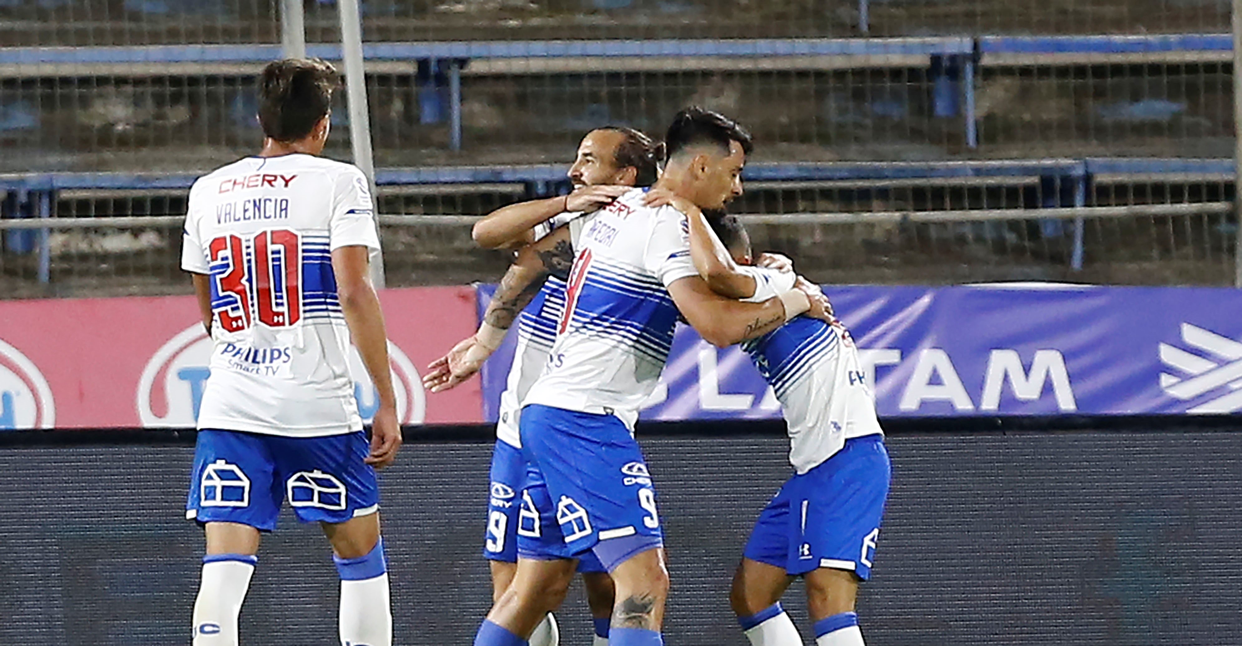 “La Franja”: La UC se prepara para recibir a Argentinos Juniors en la Copa Libertadores