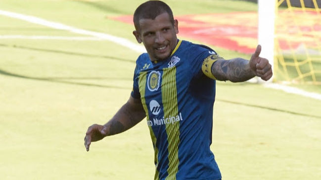 La dramática confesión de Emiliano Vecchio: “Viví tres años en una plaza y comía de la basura”