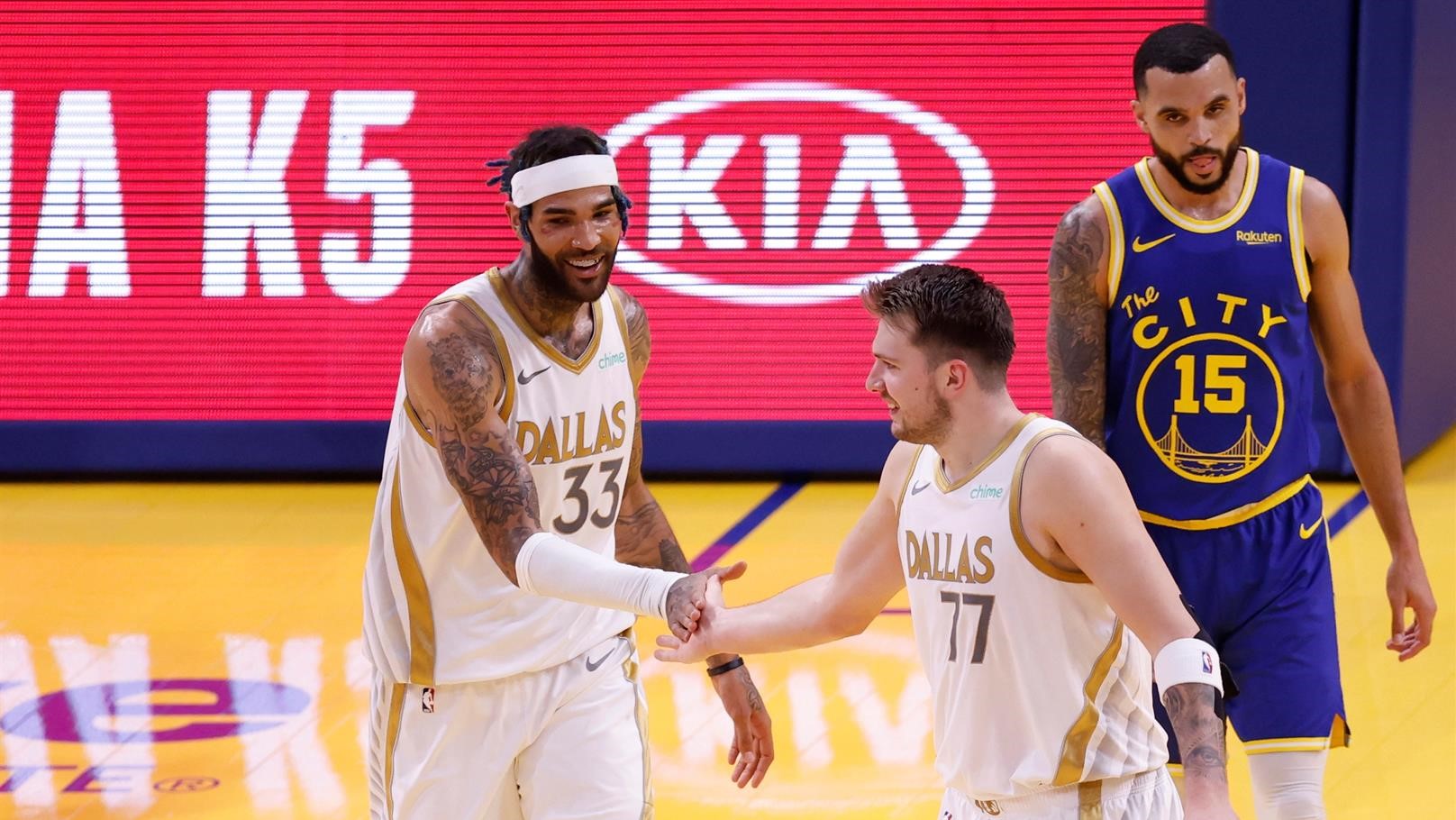 Dallas Mavericks contó con un inspirado Luka Doncic y aplastó a Golden State Warriors