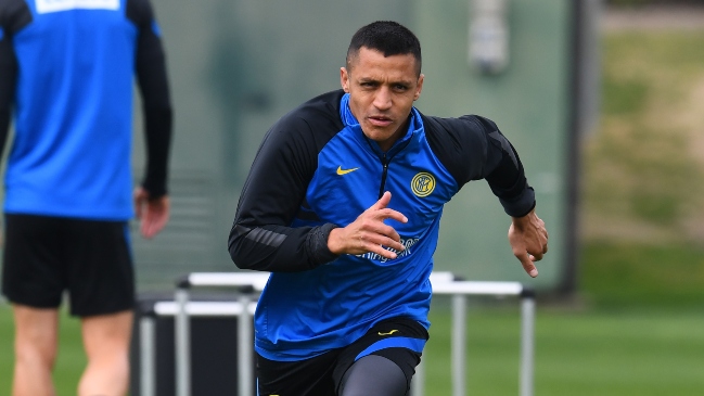 Gazzetta aseguró que salida de Alexis es clave para buscar al colombiano Muriel