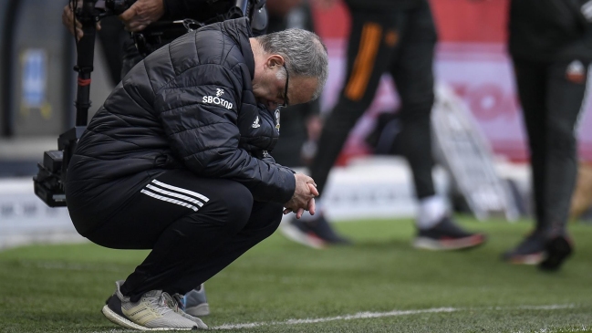 Goleador de Leeds contó detalles de fuerte pelotazo que le dio a Bielsa en la nariz