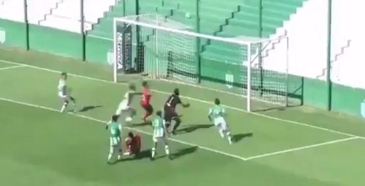 ¡Insólito! El increíble gol que se perdió la reserva de Banfield ante River Plate